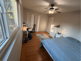 A bedroom in a 2B1B apartment in Menlo Park 1