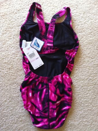 (Brand New) Speedo women swim wear 1-PC LYCRA size 32 - $30 2