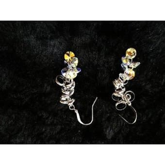 Several light weight drill earrings for sale 1