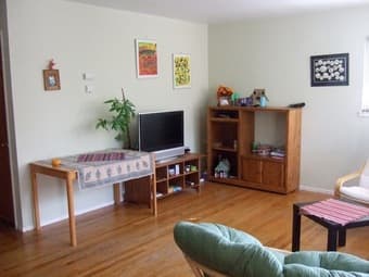 $2300 / 2br - Lovely, Downtown MP Unit w/ Garden Patio (menlo park) 1