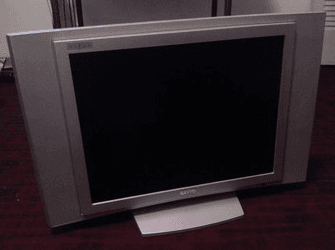 $45 Sanyo TV 18in (21 inches with side speakers) flat screen 1