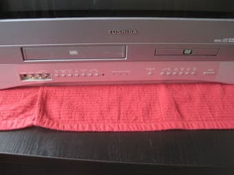 Great TV-DVD Player for sale! Only 25$! 2