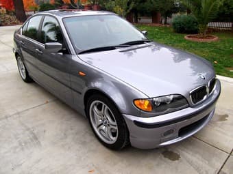 2004 BMW 330I, only 40,555 miles, very good condition, price 13500 3