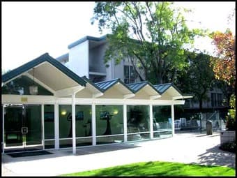 $1000, 3 weeks beautiful mountain view studio for sublet 2