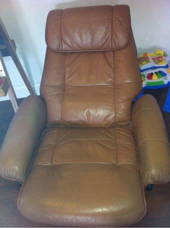 Leather recliner sofa 1