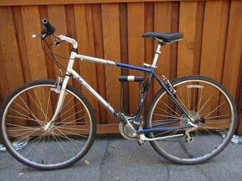 KHS Brentwood Hybrid Bicycle (21.5") - 200$ 1