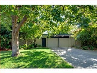 2 Rooms in a large cozy 4 bedroom House Palo Alto. Available immediate 2