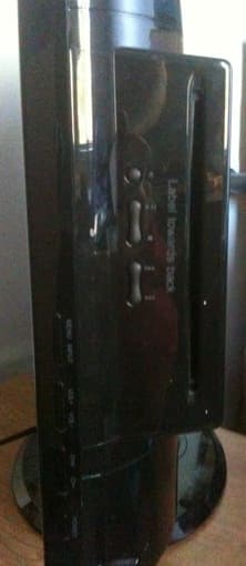 22" HD TV w/DVD Player 2