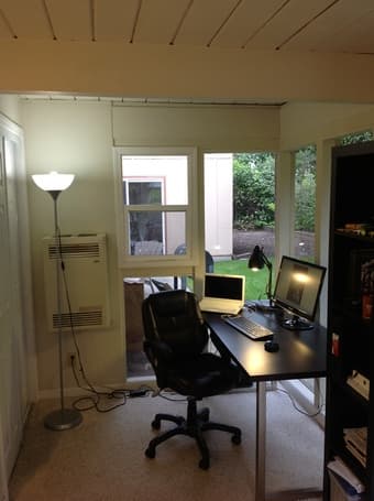 Master bedr. in shared house - Redwood city - $800/month - June-Sept. 3