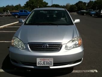 2005 Toyota corolla LE for sale 1