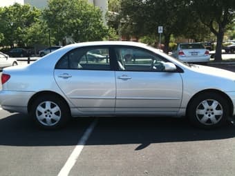 2005 Toyota corolla LE for sale 2