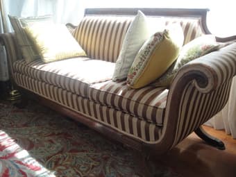 Antique vintage sofa elegant couch 1