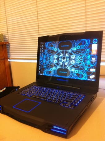 Alienware M15X - The Most Powerful Laptop in the World 3