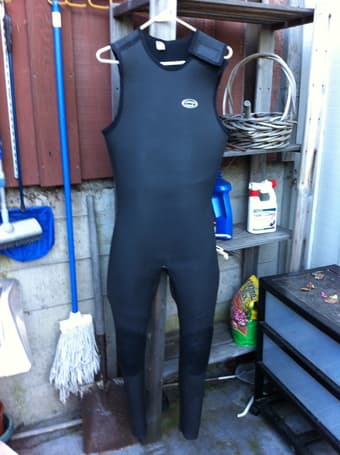 Patagonia wetsuit Men medium $200 2