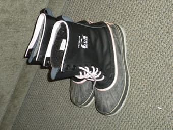 Sorel women's size 10 snow boots 2