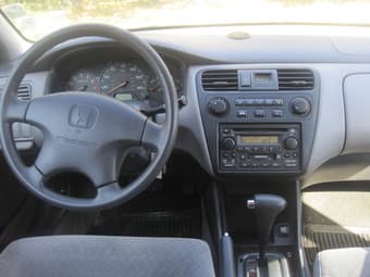 Moving sale: Honda 2001 109K miles Accord Automatic Car -- $4700 1