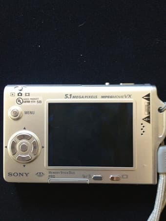 Sony Cybershot 5.1 MP Camera 1