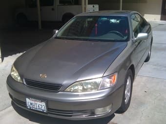 1998 Lexus ES 300 - $5200 1