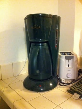 Coffee maker (with Thermal Insulated Carafe ) and toaster 1