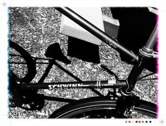 Stylish Vintage Schwinn Collegiate 26" Bike 2
