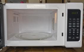 1 year-old Sanyo Microwave 1000W For Sale! ($40) 2