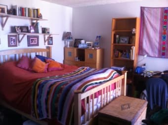 1 Bdrm on Campus, Top Floor, Amazing View, Everything Included 3