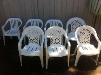 8 PLASTIC CHAIRS 1