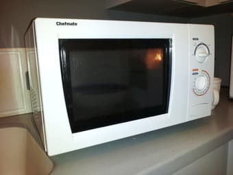Chefmate Microwave 1