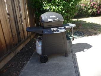 Moving sale: bike, desk grill -- Redwood City 3