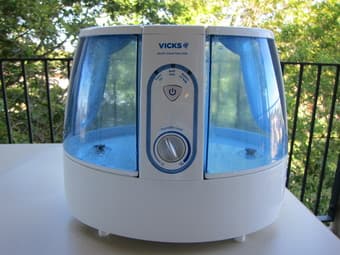 VICKS Humidifier $49 1