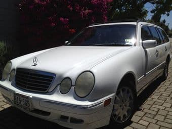 Mercedes-Benz E320  - $6150 1