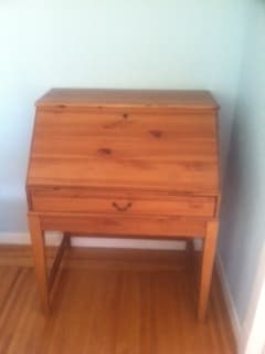 Childs Desk/Small Space Desk 1