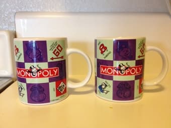 Set of monopoly mugs 1