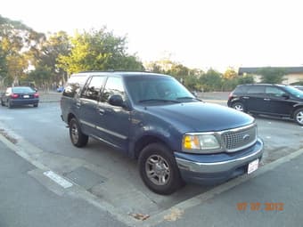 1999 Ford Expedition 4x2 - comfortable - reliable - good deal 3