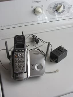 Panasonic KX-TG5621S 5.8 GHz Cordless Phone - $20 1
