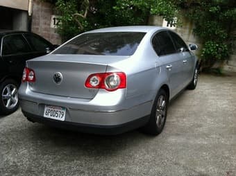 2006 Volkswagen Passat 2.0 Turbo, 72k miles - $9999 3