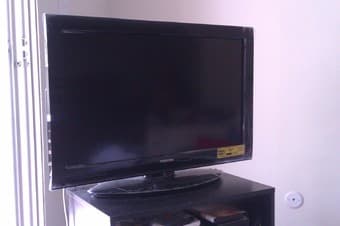 Toshiba 26'' LCD TV, Full replacement warranty - $275 1
