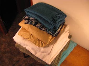 Queen Sized Wrinkle-Free Sheets and Microplush Blankets - $60 3