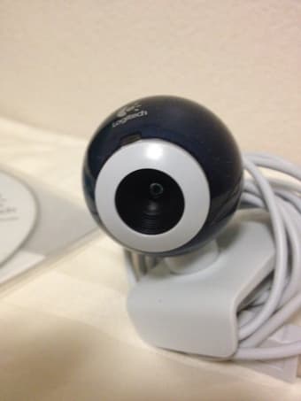 Webcam, Logitech Quickcam v 11.8 with CD $4 1