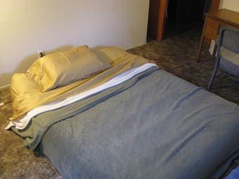 Queen Sized Air Mattress, Blankets, and Sheets 1