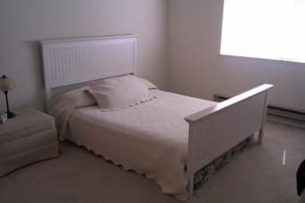 Queen size bed - $100 1