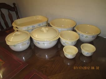 Corelle Dinnerware set, barely used -$60 1