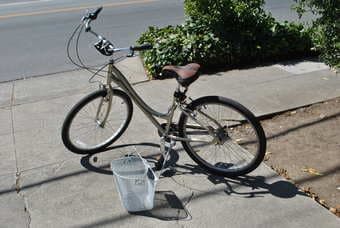 Women's 2011 Raleigh Circa I3 Bicycle plus extras 2