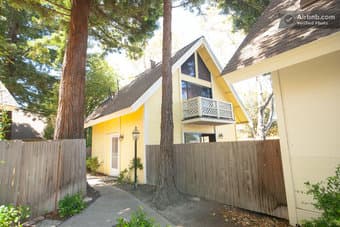 $75 Stay at 'Artistic Townhouse' by the night (Mountain View) 2