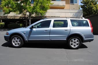 2001 VOLVO V70 XC Turbo AWD Cross Country Wagon 4D-$4350 mountain view 2