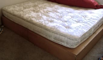 moving sale: matress, cooking stuffs, vaccum cleaner, houseold items 2