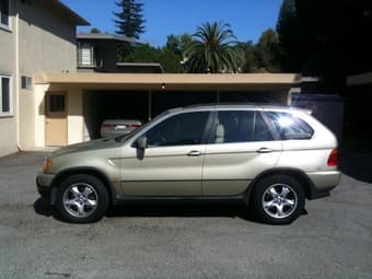 2000 BMW X5 1