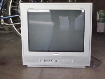 20" RCA Television 20$ 1