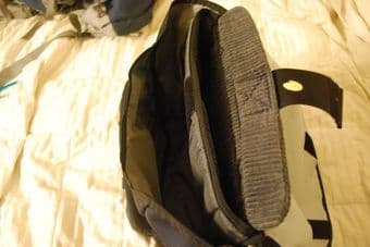 Timbuk2 medium computer shoulder messenger bag - "The Blogger" 2