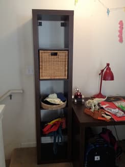 Ikea desk with integrated shelves and an extra shelk 1